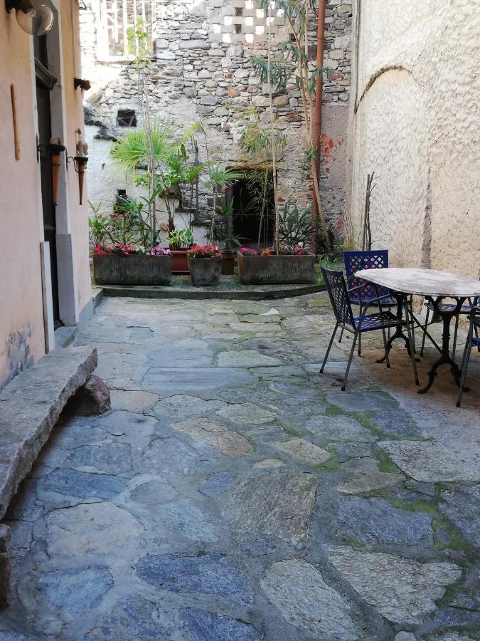 Giardino Διαμέρισμα Porto Valtravaglia Εξωτερικό φωτογραφία