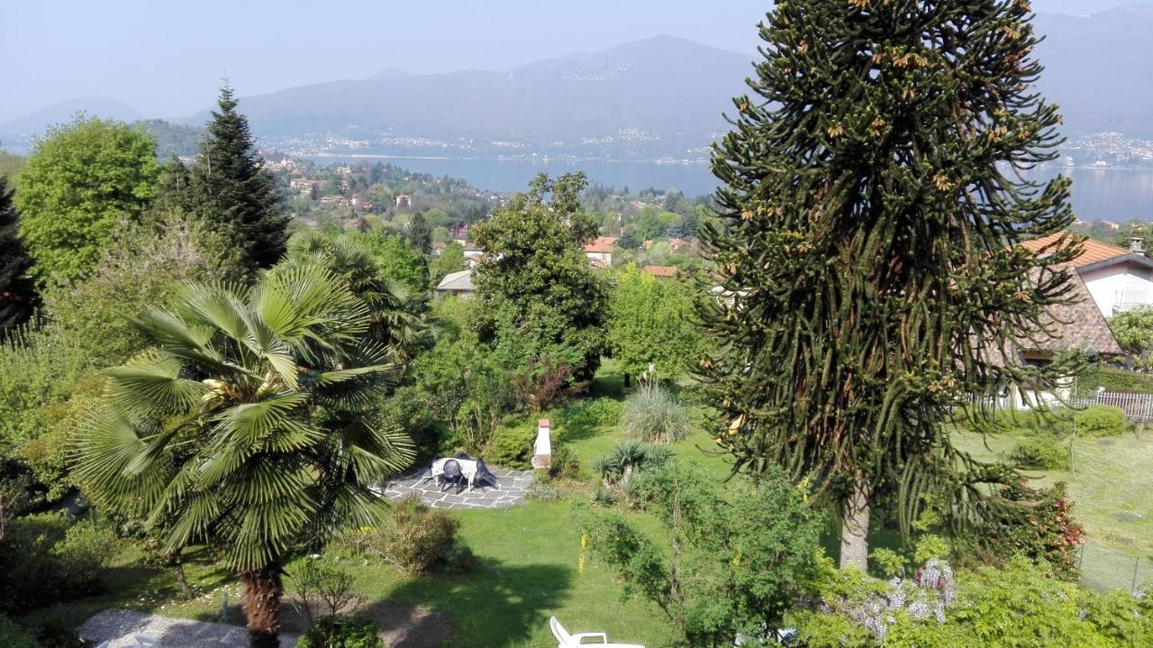 Giardino Διαμέρισμα Porto Valtravaglia Εξωτερικό φωτογραφία